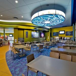 Disney'S Art Of Animation Resort